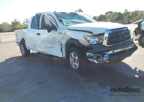 2012 Toyota Tundra Grade 5.7L V8 z USA, uszkodzony, nr VIN 5TFRY5F19CX121652